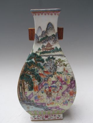 Fine Chinese Rare Famille Rose Gilt Porcelain People Vase photo