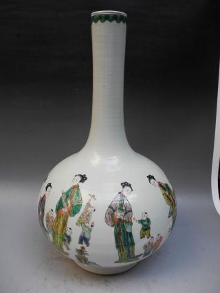 Chinese Gu Cai Four Women 16 Sons Porcelain Vase photo
