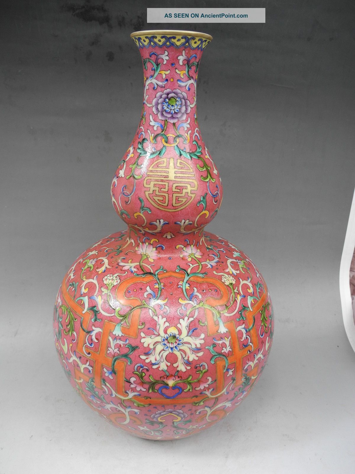 Chinese Rare Famille Rose Gourd Porcelain Vase Vases photo