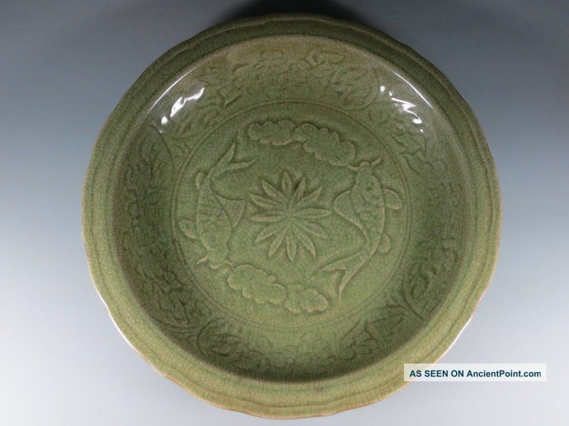 A Large Stunning Chinese Long Quan Kiln Porcelain Plate Vases photo