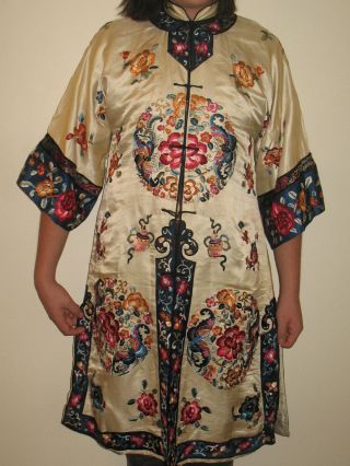 Antique Chinese Embroidery Embroidered Silk Robe Medallion Satin Stitch Flower photo
