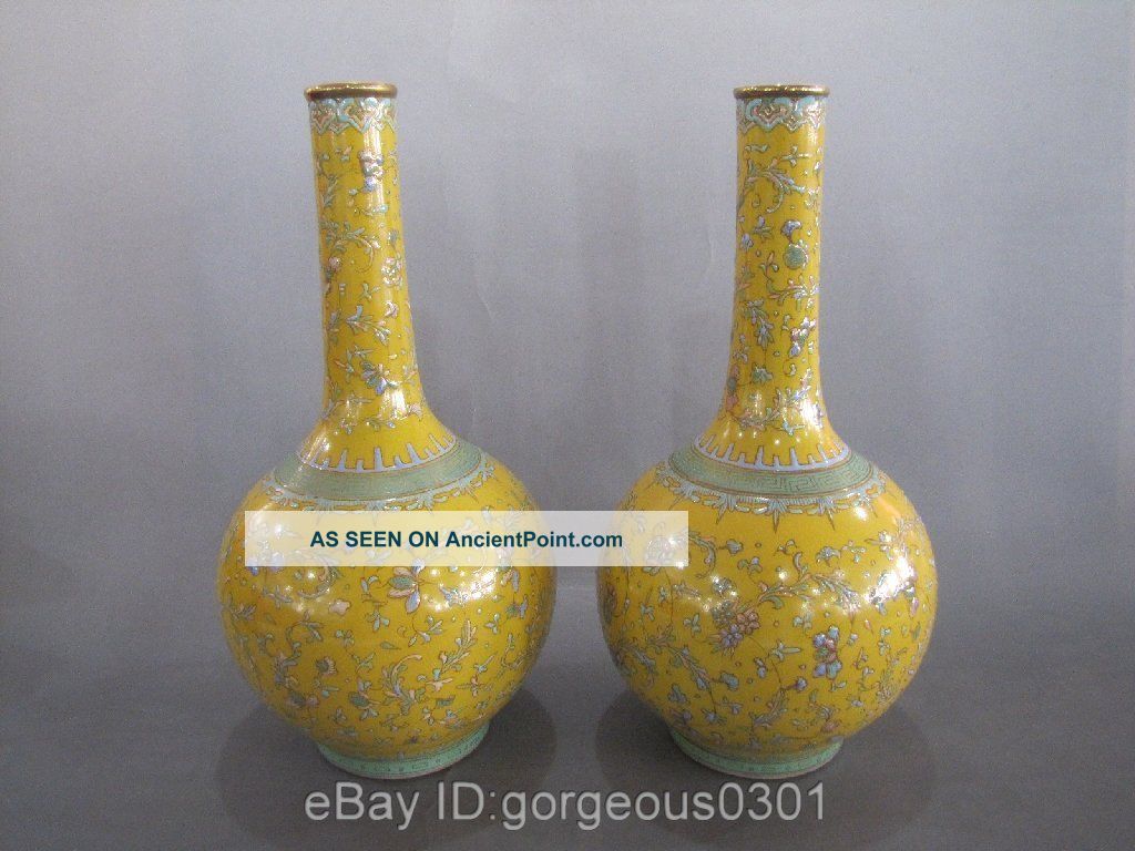 A Pair Excellent Chinese Famille Rose Porcelain Vase Vases photo