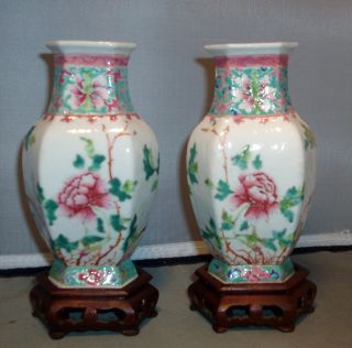 Pair Antique 19th C.  Chinese Porcelain Hexagonal Rouleau Vases Urns Famille Rose photo