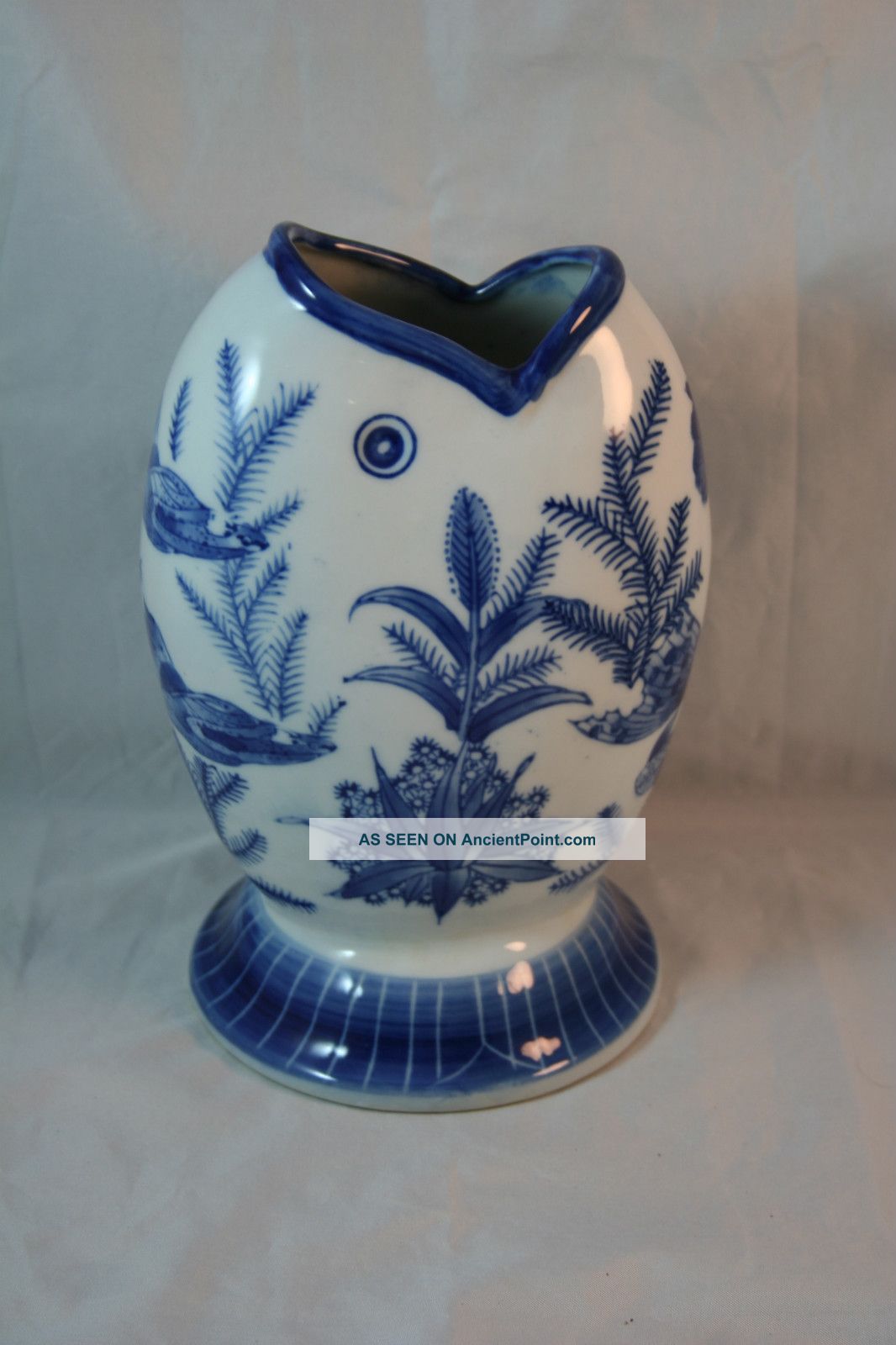 Large Asian Style Pottery Fish Vase Or Planter - Ashley Belle - China Vases photo
