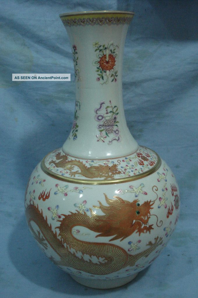 Chinese Famille Rose Dragon Phoenix.  Porcelain Gilt Vase Vases photo