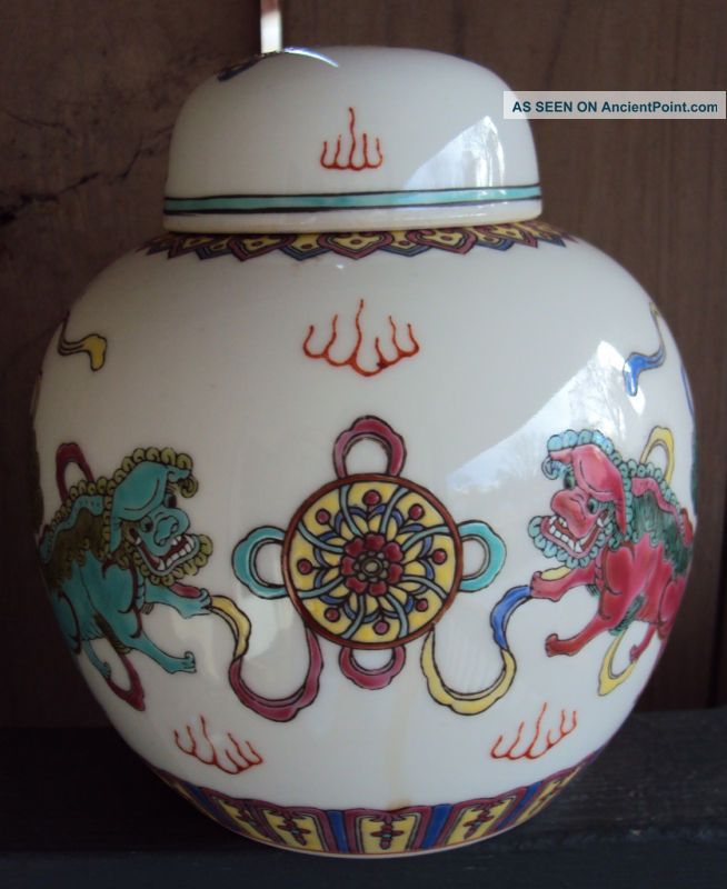 20c Chinese Hand Enameled Porcelain Jar Very Fine Vases photo