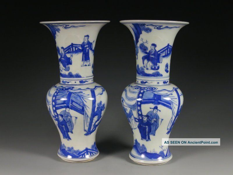 A Pair Fine Chinese Blue And White Porcelain Vase Vases photo