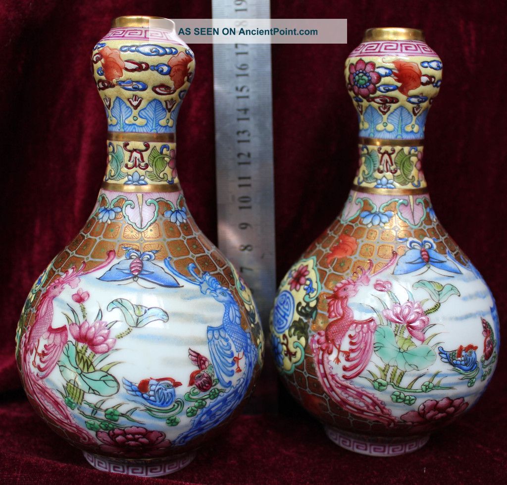 China ' S Old Rare Colored Enamel Vase Vases photo