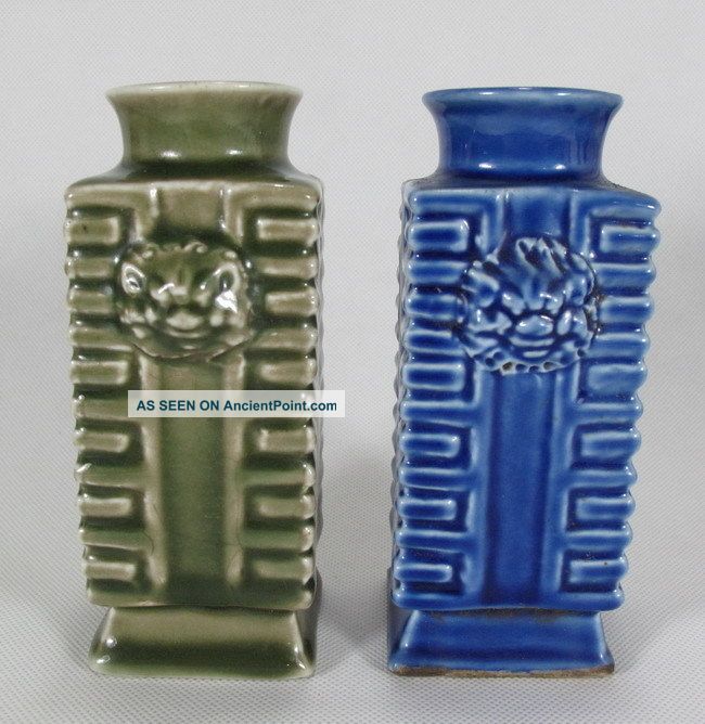 Pair Chinese Blue&green Porcelain Carved Lion Vase Pair Vases photo