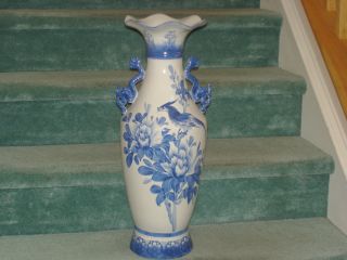 Chinese Antique Blue/white Qianlong Vase photo