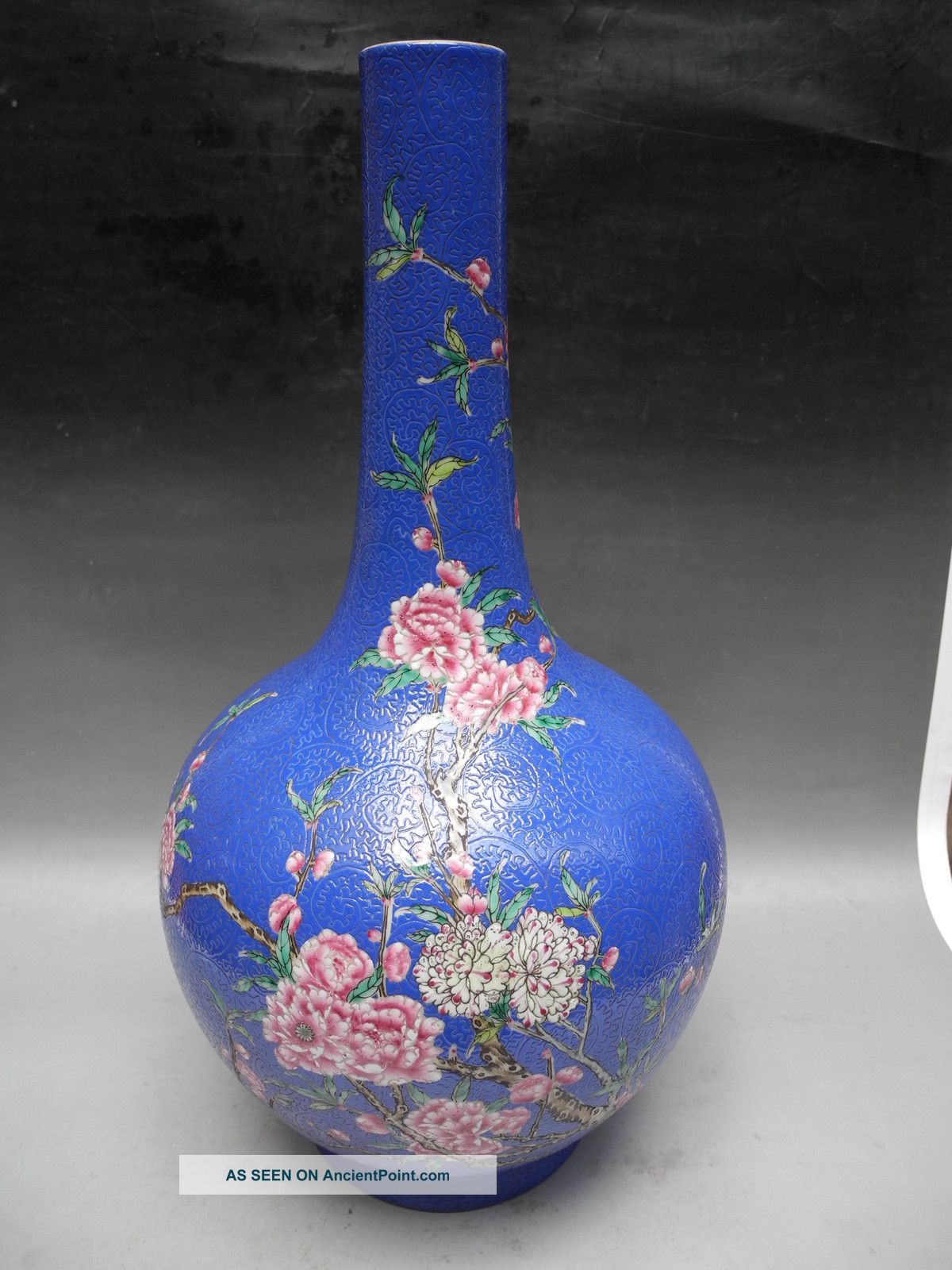 Chinese Famille Rose Peach Flower Porcelain Vase Vases photo