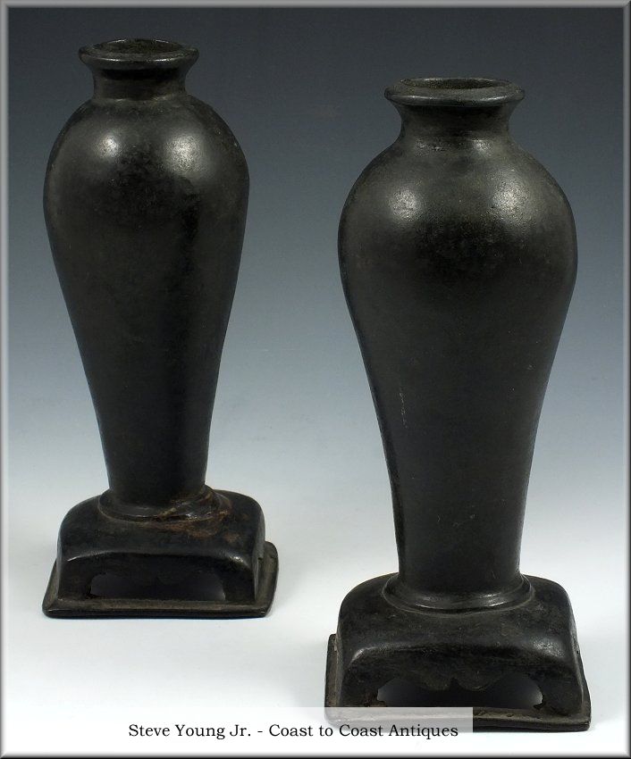Pair Of Antique Chinese Song Dynasty Bronze Vases Vases photo