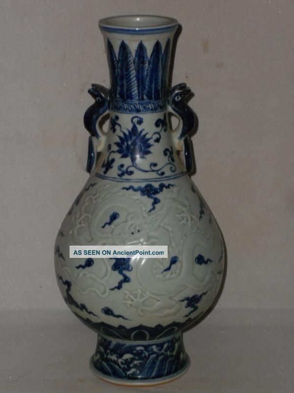 Chinese Blue&white Porcelain Engraving Dragon Vase Vases photo
