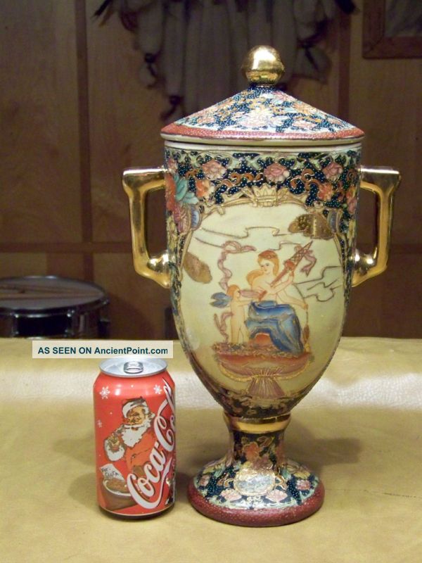Antique / Vintage Chinese Urn / Vase Vases photo
