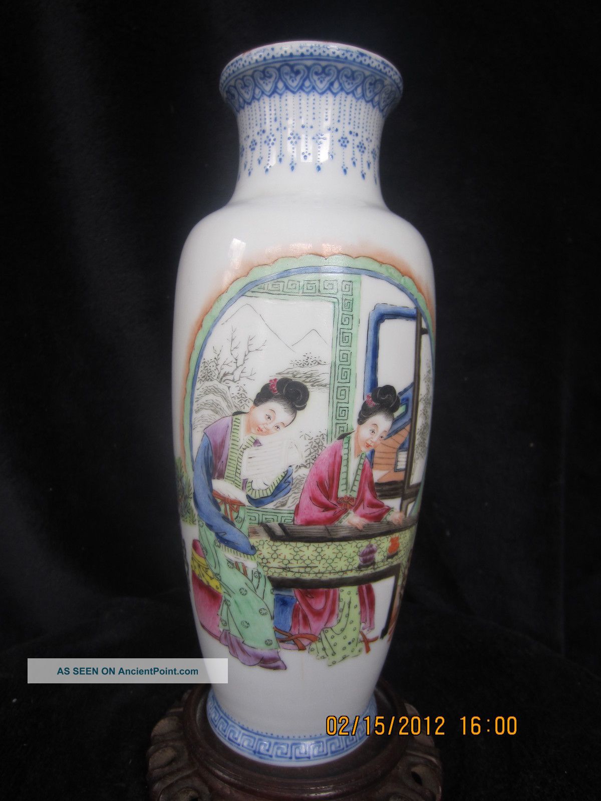 Vintage Chinese Hand Painted Porcelain Vase Vases photo