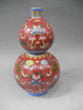 Chinese Famille Rose Gourd Porcelain Vase photo