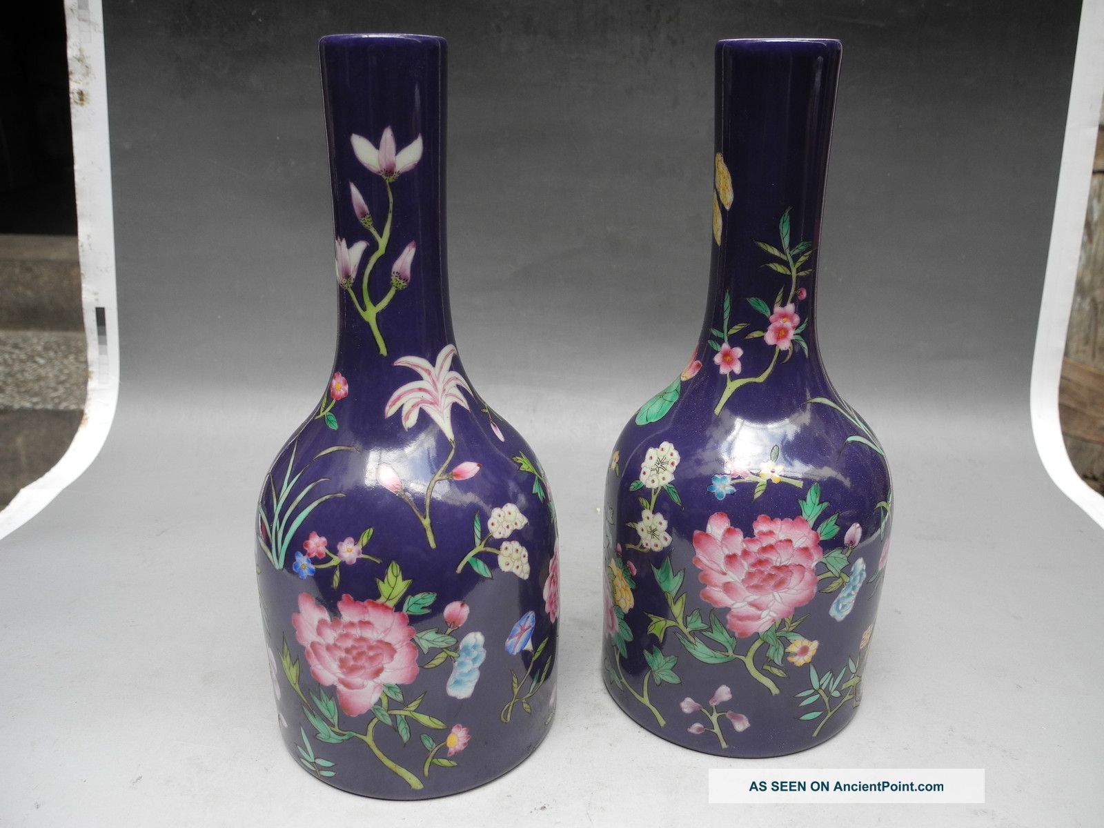 Chinese Two Famille Rose Flower Porcelain Vases Vases photo