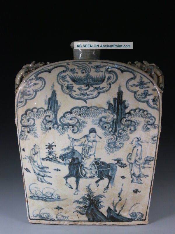 A Stunning Large Chinese Blue And White Porcelain Vase Vases photo