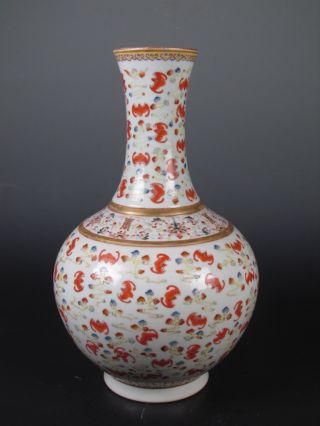 Fine Chinese 18th Famille Rose Gilt Porcelain Hundreds Of Lucky Vase photo