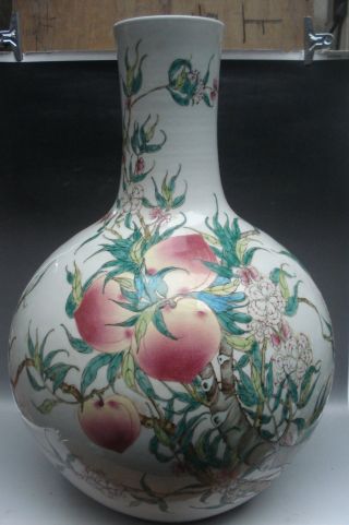 Chinese Famille Rose Big Peach Porcelain Vase photo