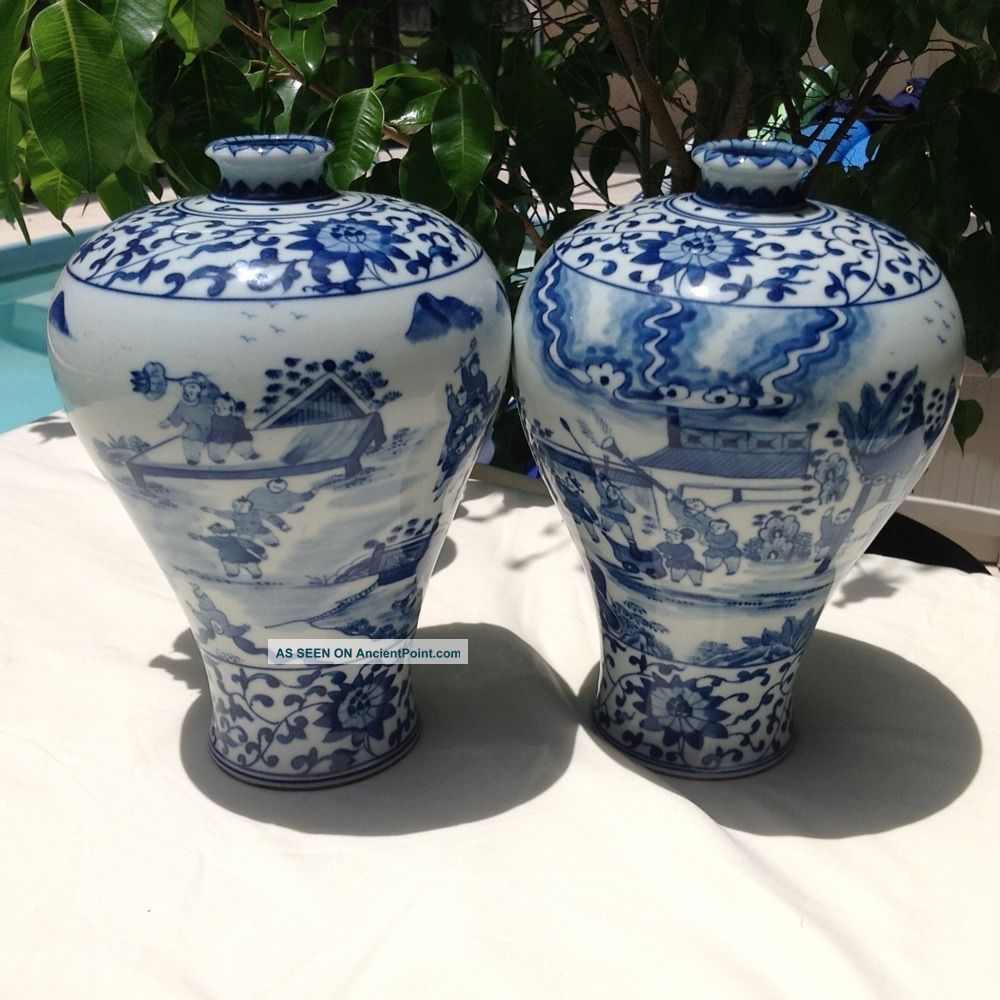 Antique Set Of Blue & White Chinese Vases Qing Dynasty Marks Vases photo