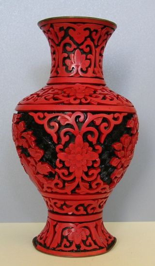 Vintage Chinese Cinnabar Lacquer Hand - Carved Red/black Floral Vase photo