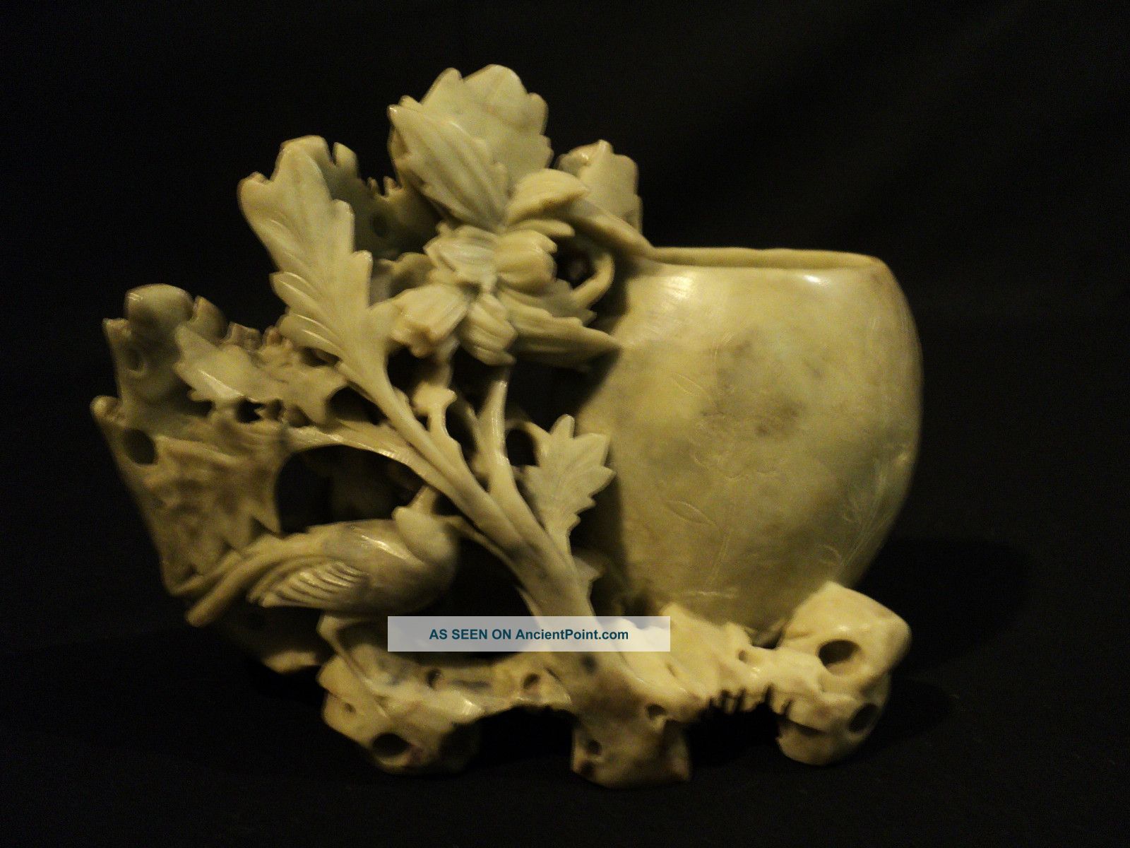 19th Century Chinese Carved Soapstone Vase With Bird Vases photo