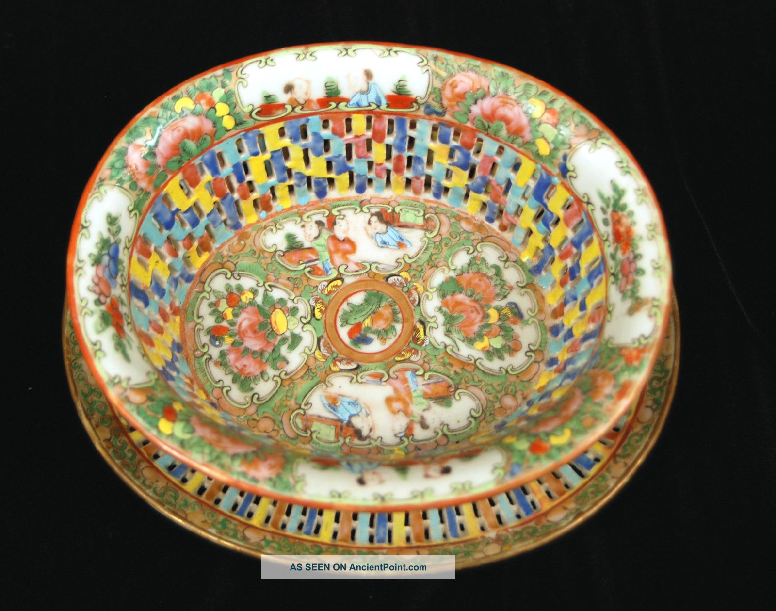 19th C.  Antique Chinese Export Rose Medallion Reticulated Fruit Bowl & Plate Bowls photo
