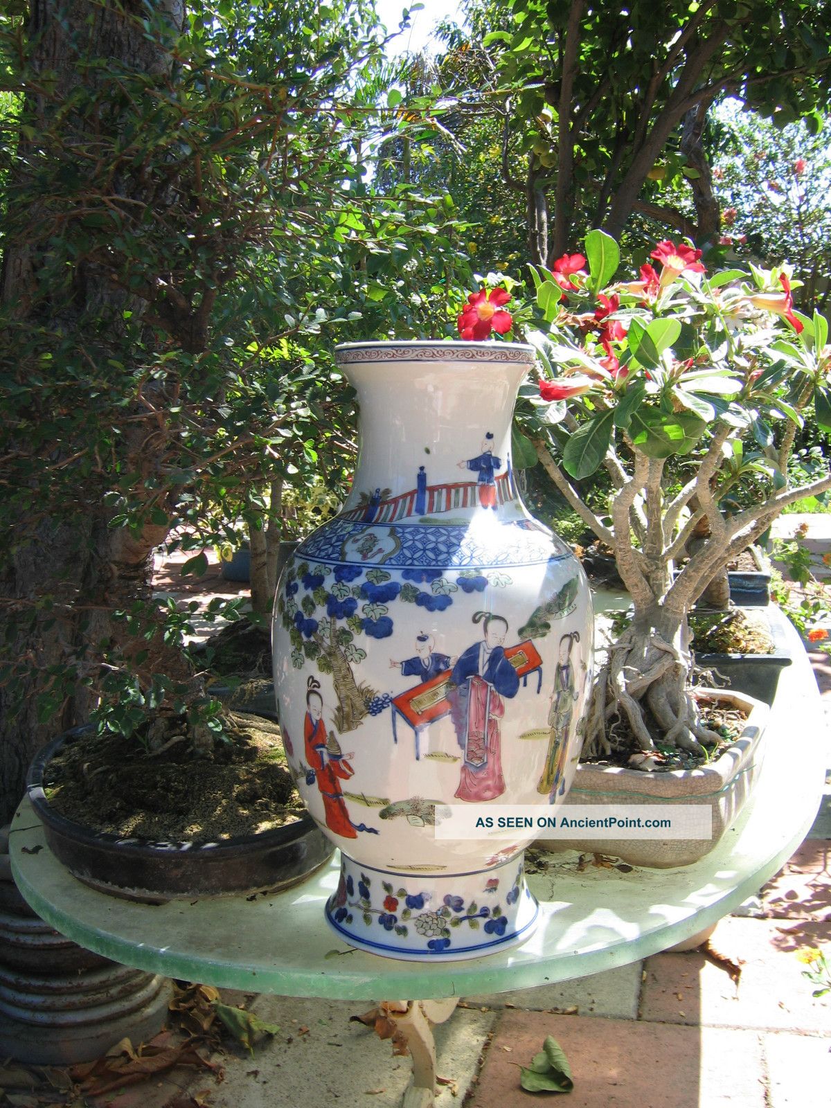 Fine Chinese Color Porcelain Human Picture Vase Vases photo