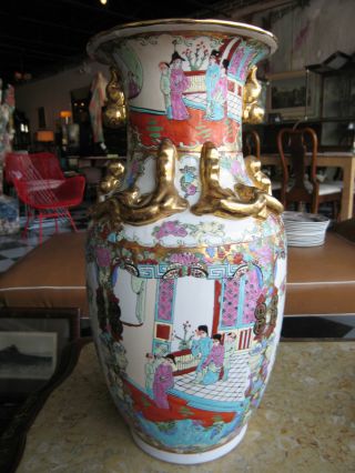 Antique Chinese Export Early 20th Century Large Porcelain Vase photo