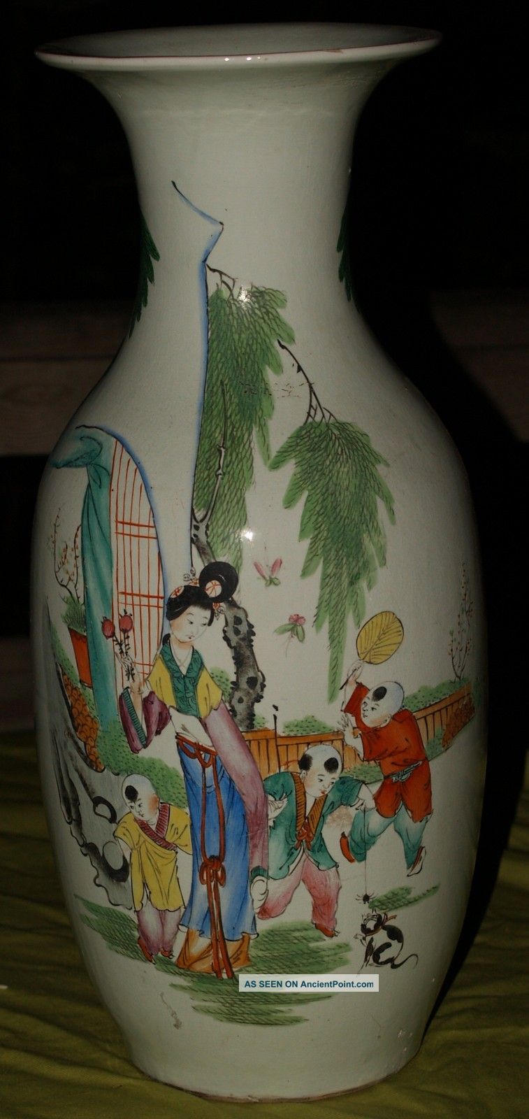 Fine Antique Chinese Vase With Ladies And A Poem Vases photo