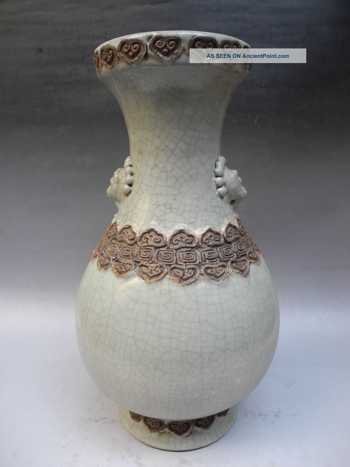 Chinese Guan Kiln Porcelain Vase Mark Vases photo