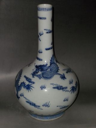 Rare Chinese Blue&white Porcelain Dragon Vase photo