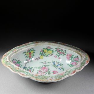 Antique 19th C Chinese Export Rose Medallion Serving Bowl 9.  25 
