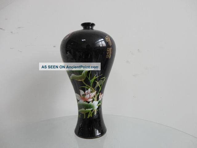 Lotus Vase Ceramic Graceful Chinese Exquisite Antique Vases photo