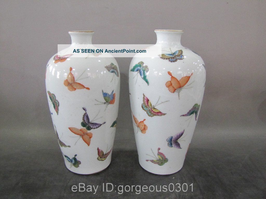 A Pair Excellent Chinese Famille Rose Porcelain Vase Vases photo