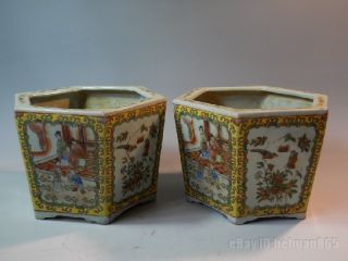 A Pair Fine Chinese Porcelain Flowerpot photo