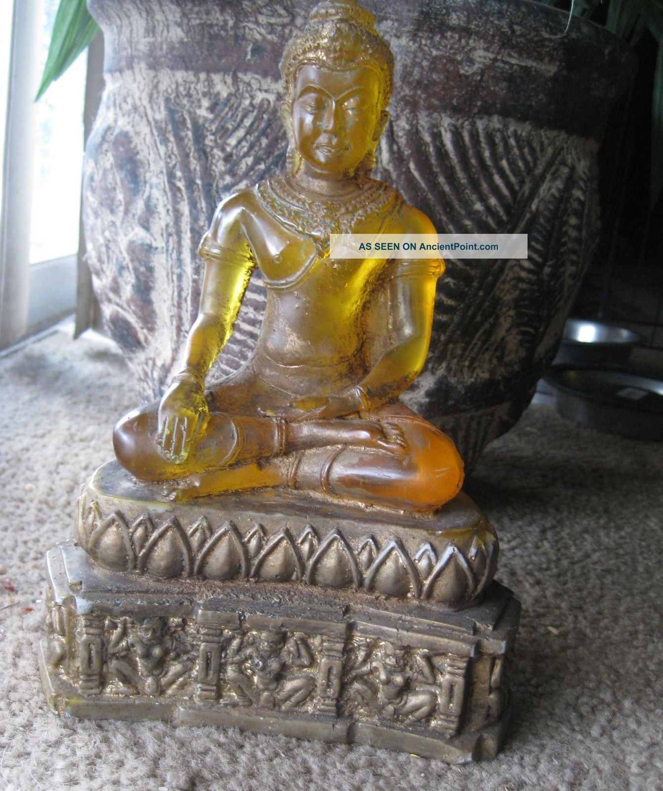 Antique Look Thai Yellow Buddha Uthong Statues Resin Statues photo