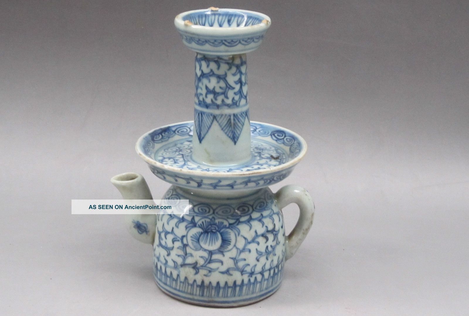 China ' S Blue And White Porcelain Oil Lamp Vases photo