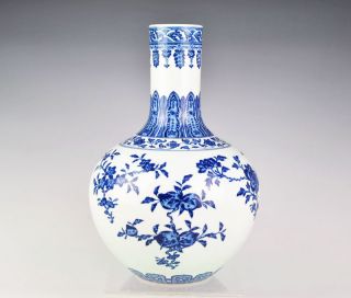 Chinese Antique Blue And White Porcelain Vase With Flower Design photo