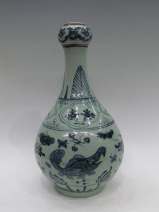 Fine Chinese Rare Blue & White Porcelain Fish Vase photo