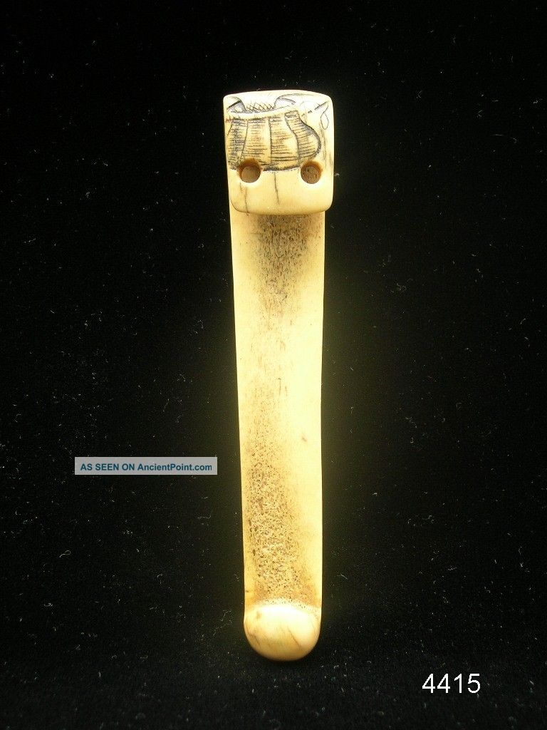 18th Century Edo Period Staghorn Obihasami Sashi Netsuke Basket Of Fish Netsuke photo