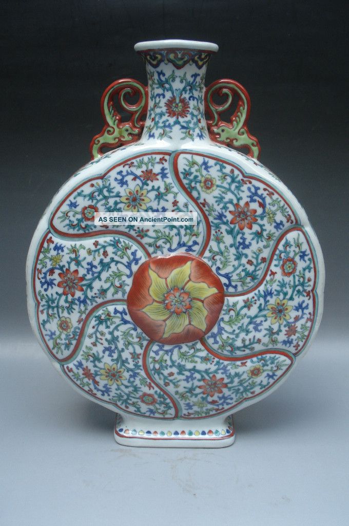Chinese Dou Color Flat Porcelain Vase Vases photo