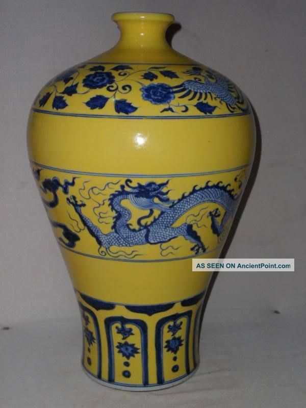 Chinese Yellow Glaze Porcelain Dragon Vase Vases photo