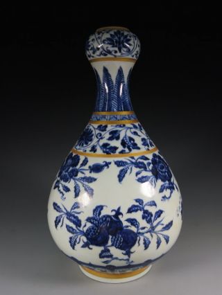 Fine Chinese Blue And White Porcelain Vases photo