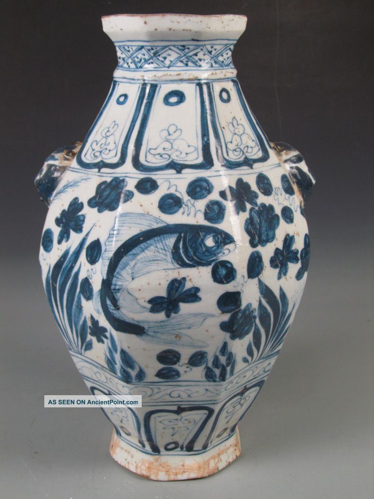 Fine Chinese Blue & White Porcelain Fish Vase Vases photo