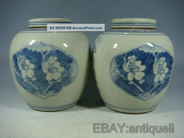 Blue&white Porcelain Jars Vases photo
