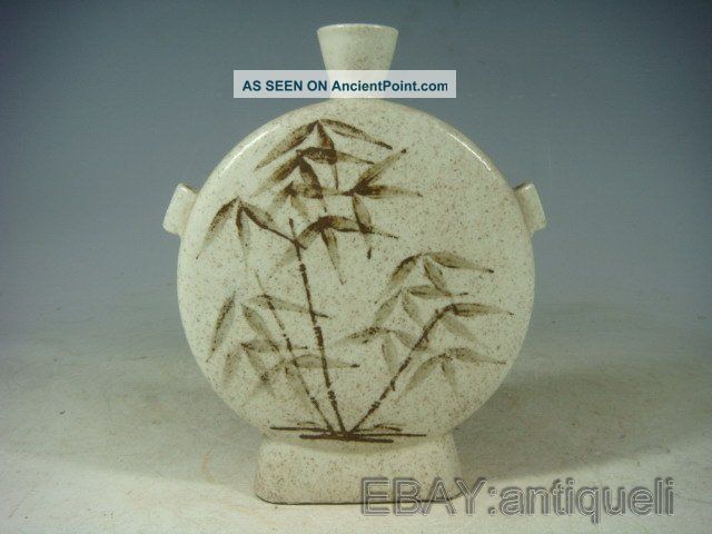 Corea Porcelain Vase Vases photo