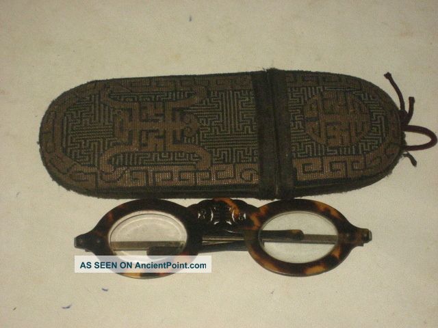 Exquisite Antique Chinese Shell Frame Eyeglass And Embroidery Case Other photo