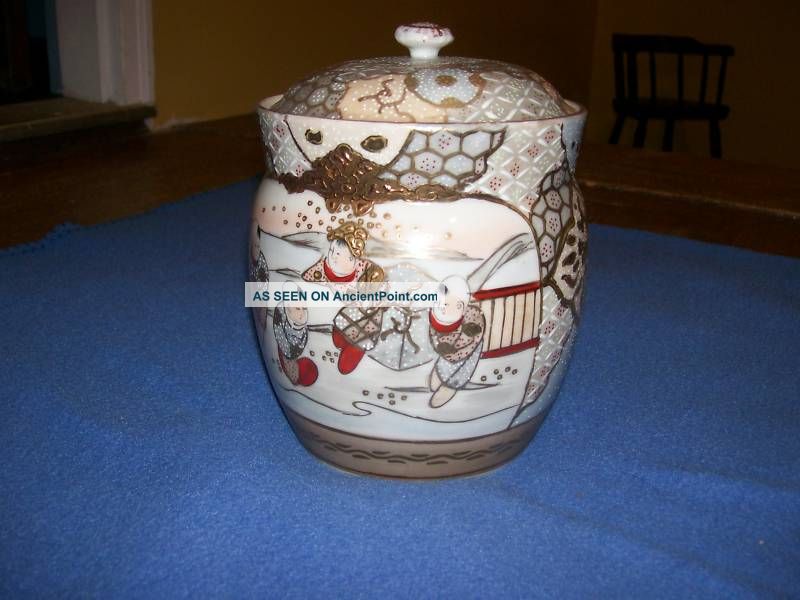 Porcelain Oriental Jar Handpainted W/ Lid Sweet Vases photo